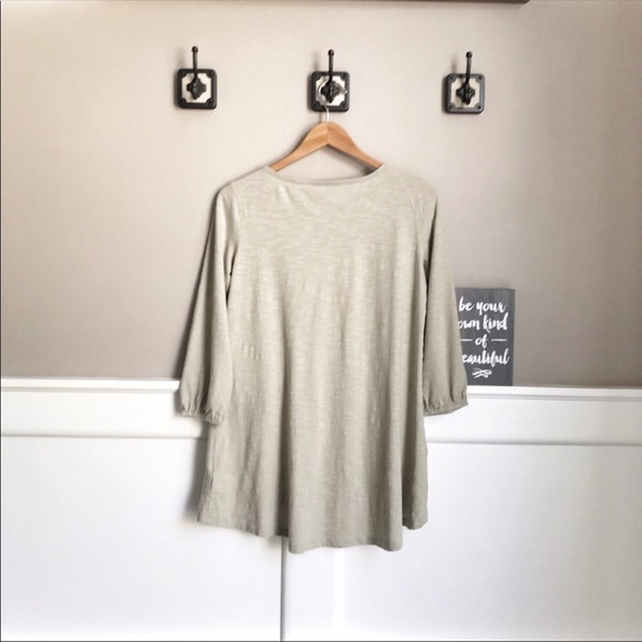 🧵LOGO by Lori Goldstein | Chartreuse Top - Picture 2 of 6